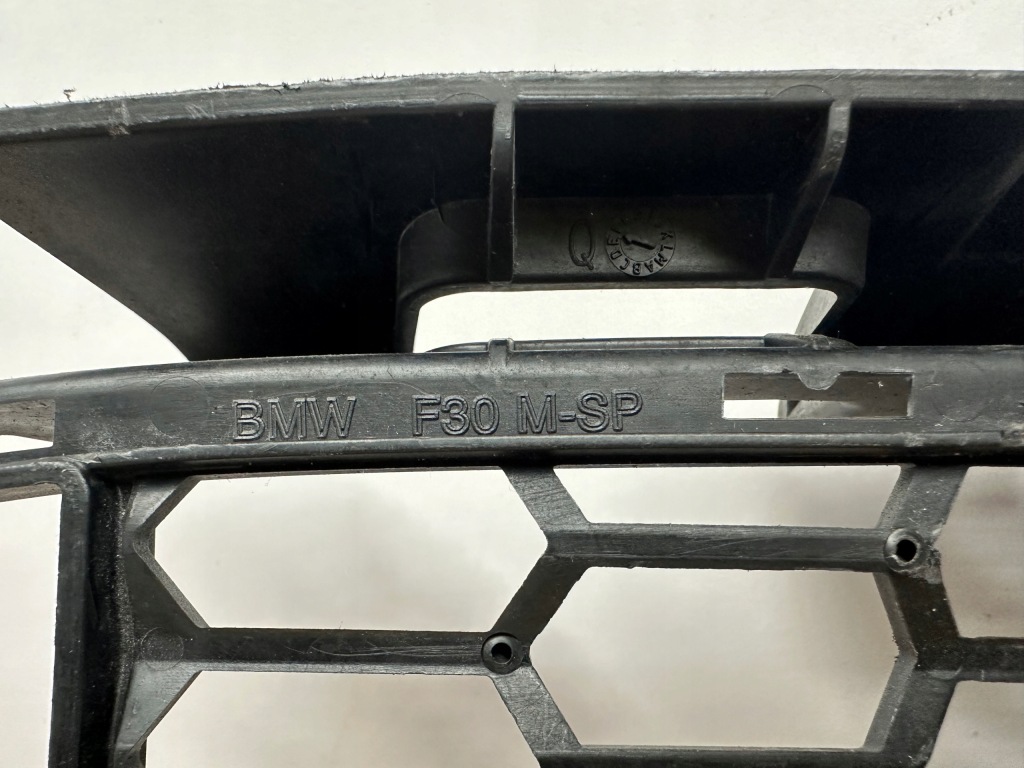 Решётка бампера bmw 3 f30 f31 m-pakiet Киев