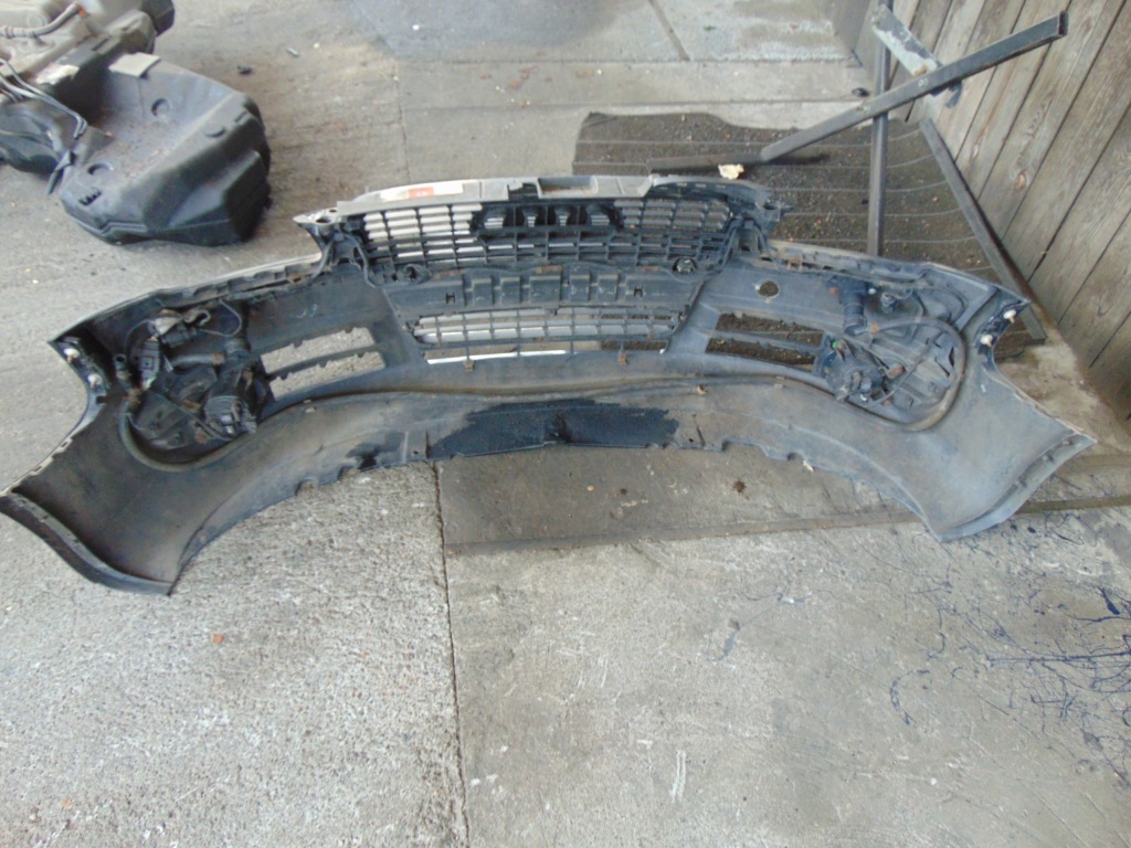 Бампер перед передний audi a4 b7 ly9b ксенон омыватель pdc датчики решётка радиатора kpl Недорого