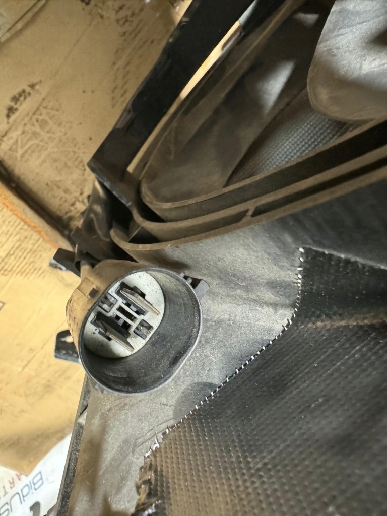 Набор бампер pas перед радиатор вентилятор лампы ксенон maserati levante Киев