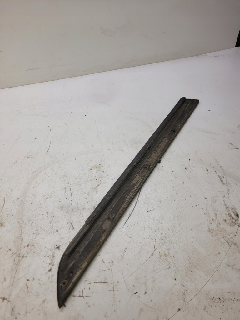 фото №4, Молдинг двері правий задня audi a3 8p lift lz9w