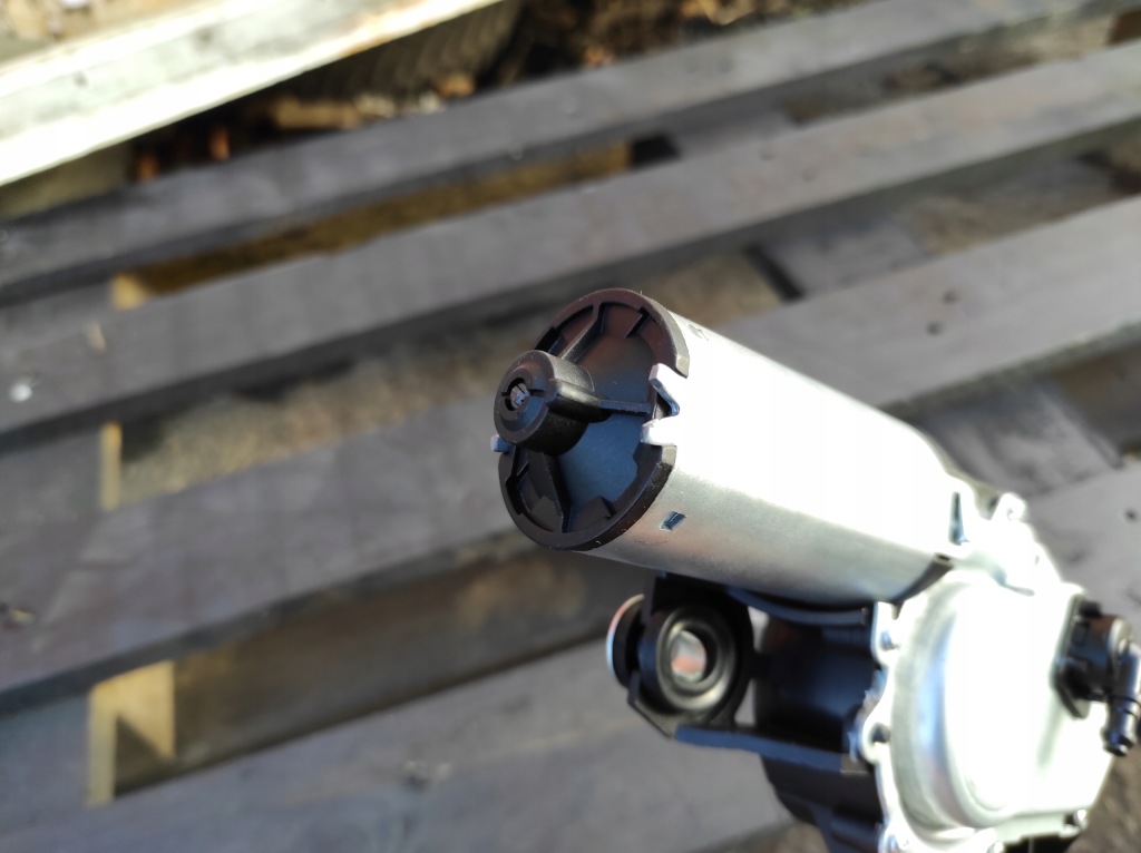 4f9955711c 4f9955711e моторчик дворник задний  a4 b8 универсал Недорого