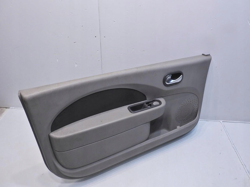 фото №8, Обивка дверь левая renault twingo ii 8200526989