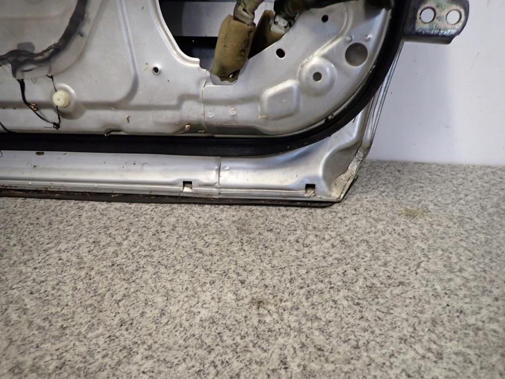 фото №12, Nissan x-trail t30 дверь передние левая