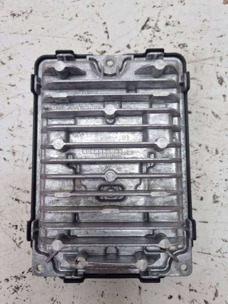 Купить Polestar 2 блок управления / модуль света ксенон