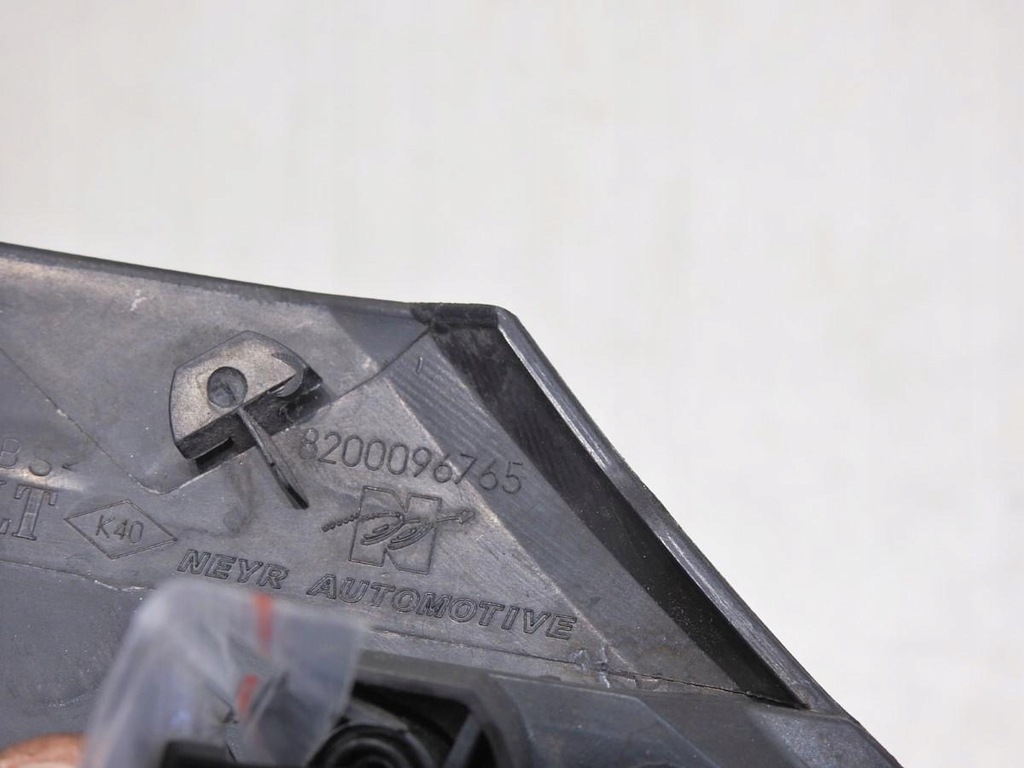 фото №6, Кутик капот правий renault espace iv 8200096765