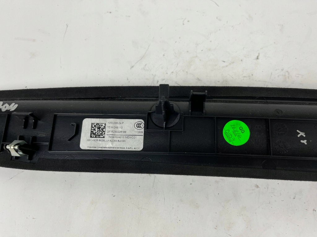 Купити Інша частина салону ліва сторона tesla model x 105028604f