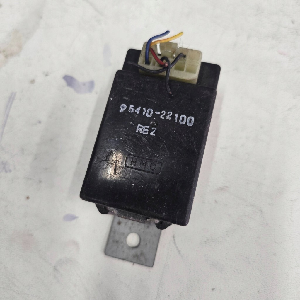 фото №1, Hyundai accent 9541022100 реле