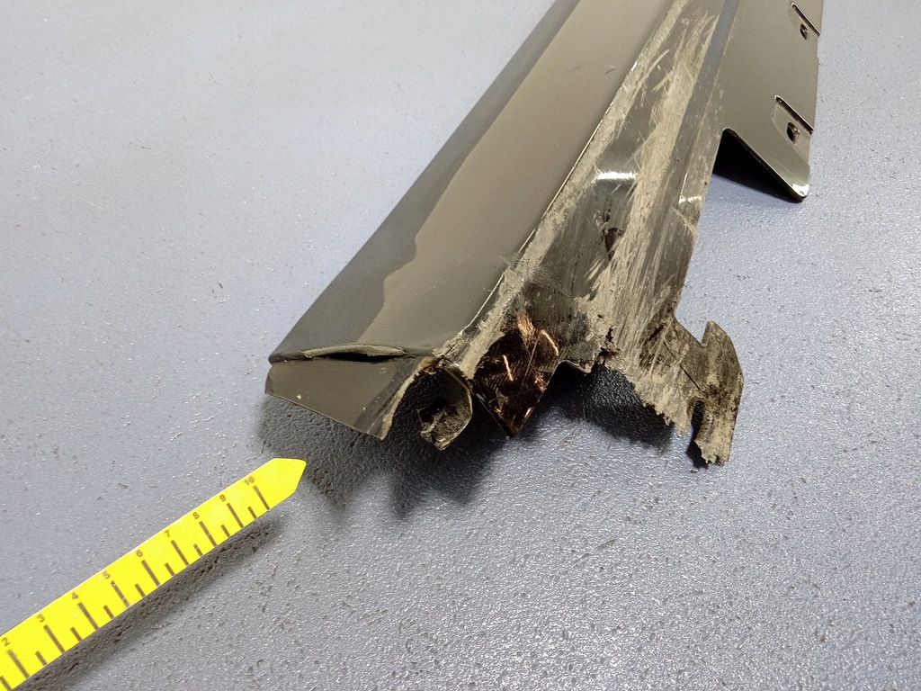 фото №4, Bmw 1 f40 молдинг поріг ліва 7461381 schwarz 2