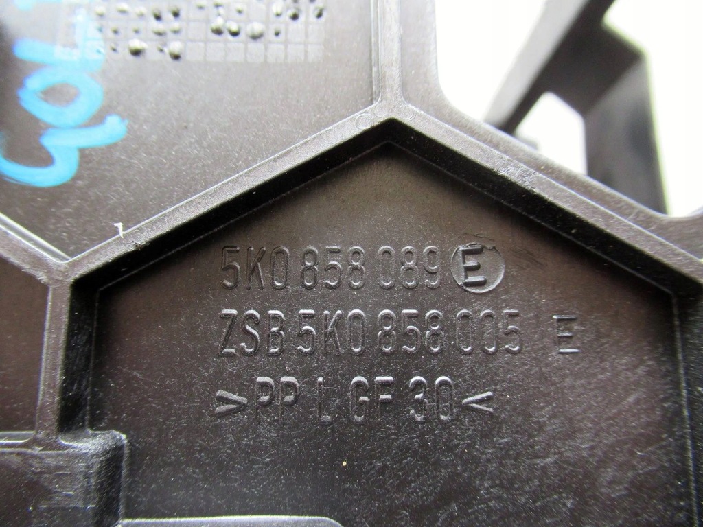 фото №4, Vw golf vi рамка каркас радіо 5k0858005e