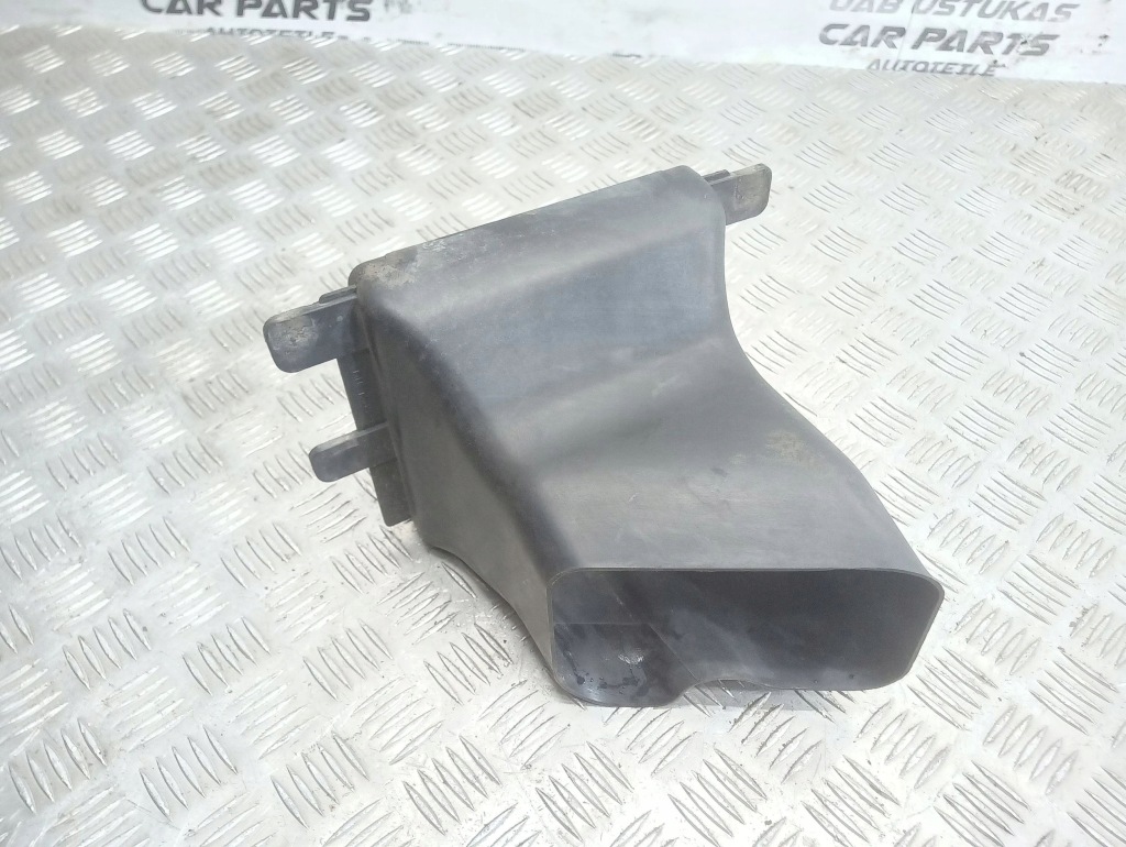 фото №1, Mitsubishi colt 2004 напрямна повітря інтеркулер