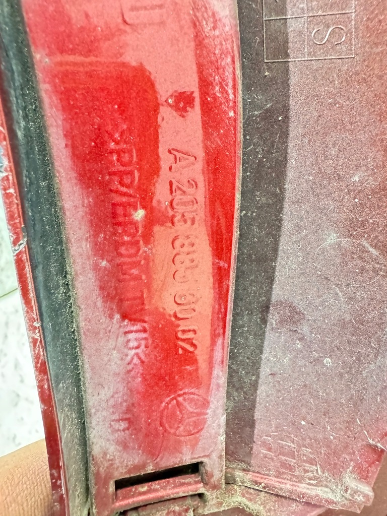 фото №9, Mercedes 205 c klasa amg lift 18- бампер перед передний бока оригинал направляющая