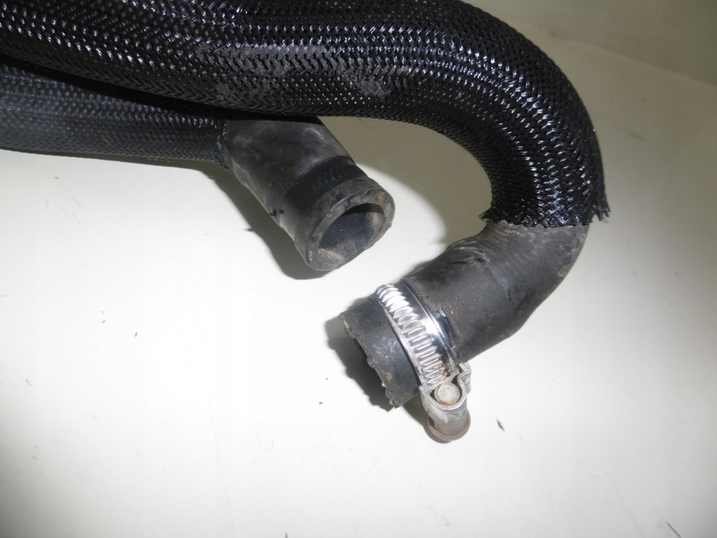 Шланг трубка пабтрубок  воды volvo xc90 s80 4.4 v8 Оригинал