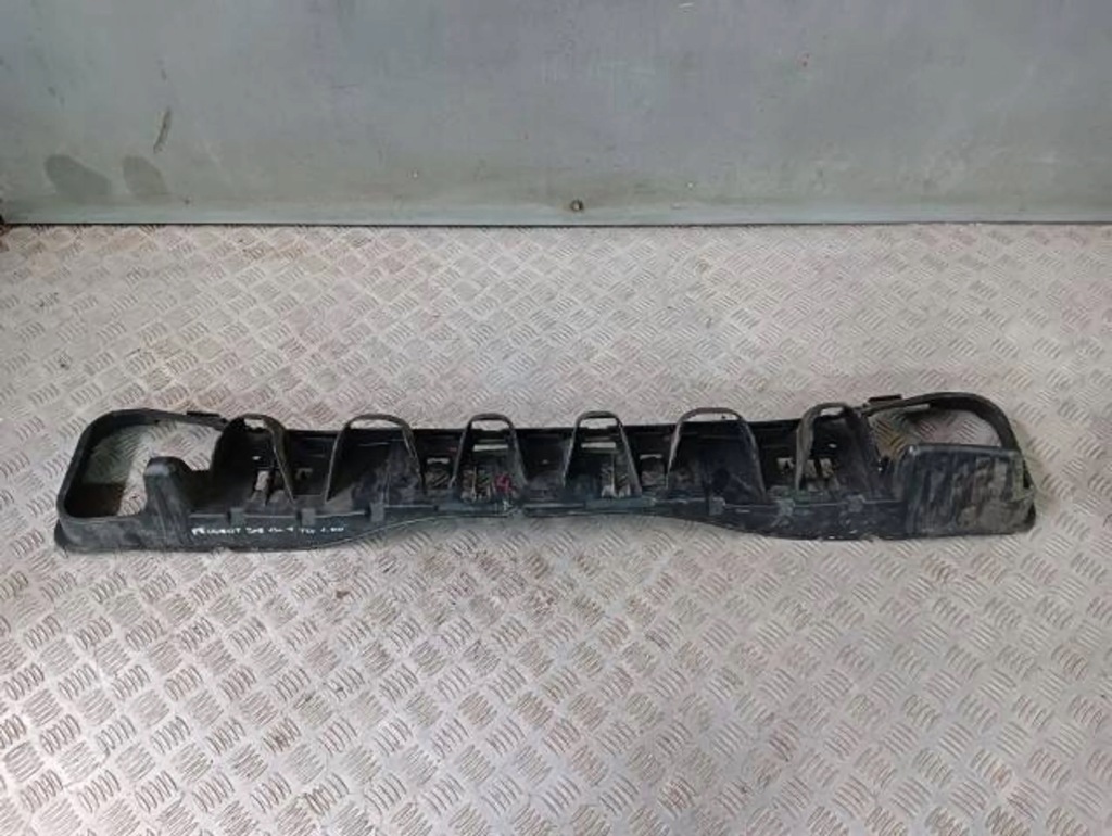 фото №1, M15 направляющая бампера заднего абсорбер peugeot 208 i