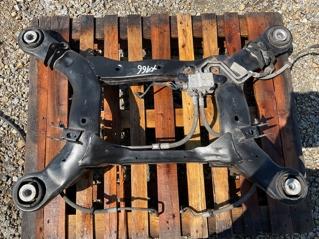 фото №1, Mercedes gls gle 166 x166 подрамник подрамник подрамник