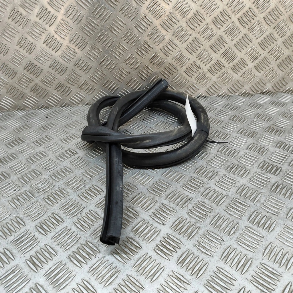 фото №6, Ford mustang vi 2015 правая сторона прокладка дверь передних