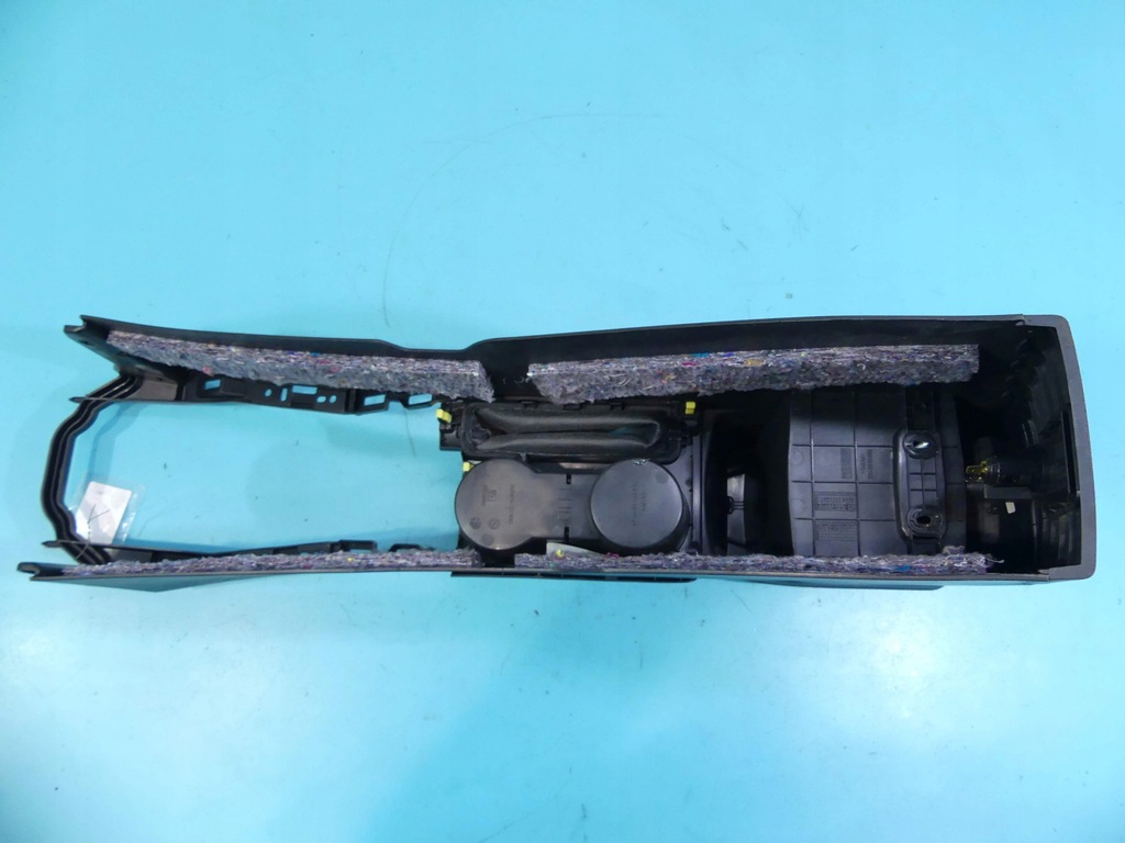 фото №9, Туннель средний подлокотник toyota auris 2 ii