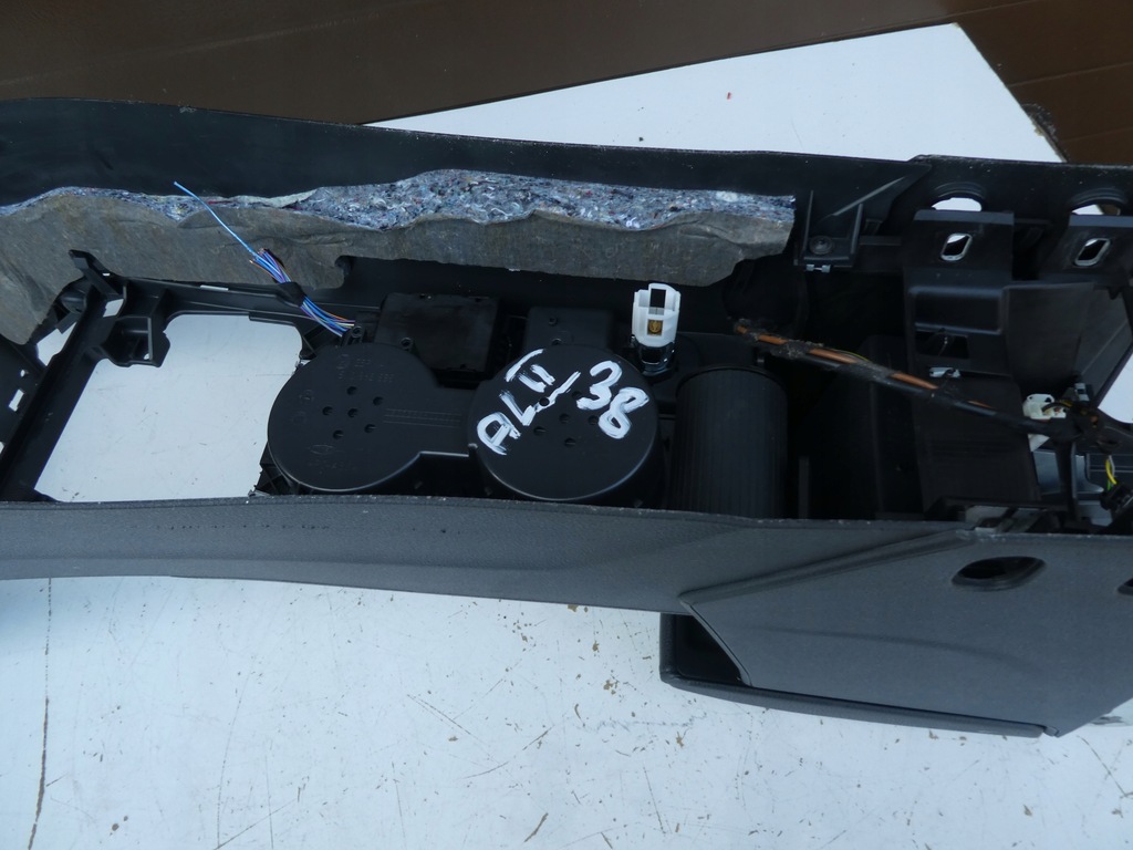 фото №8, Туннель подлокотник vw sharan alhambra 5m0864207g