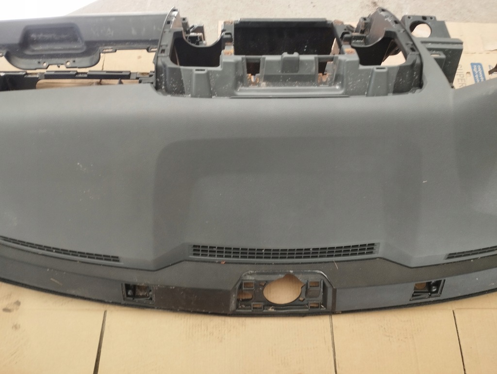 фото №7, Dodge ram 1500 09- приборная панель приборная подушка usa