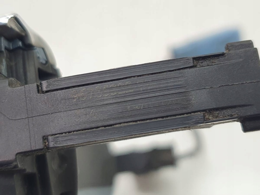 Ручка задняя задняя левая наружная дверь citroen ds5 9678532277 с Разборки