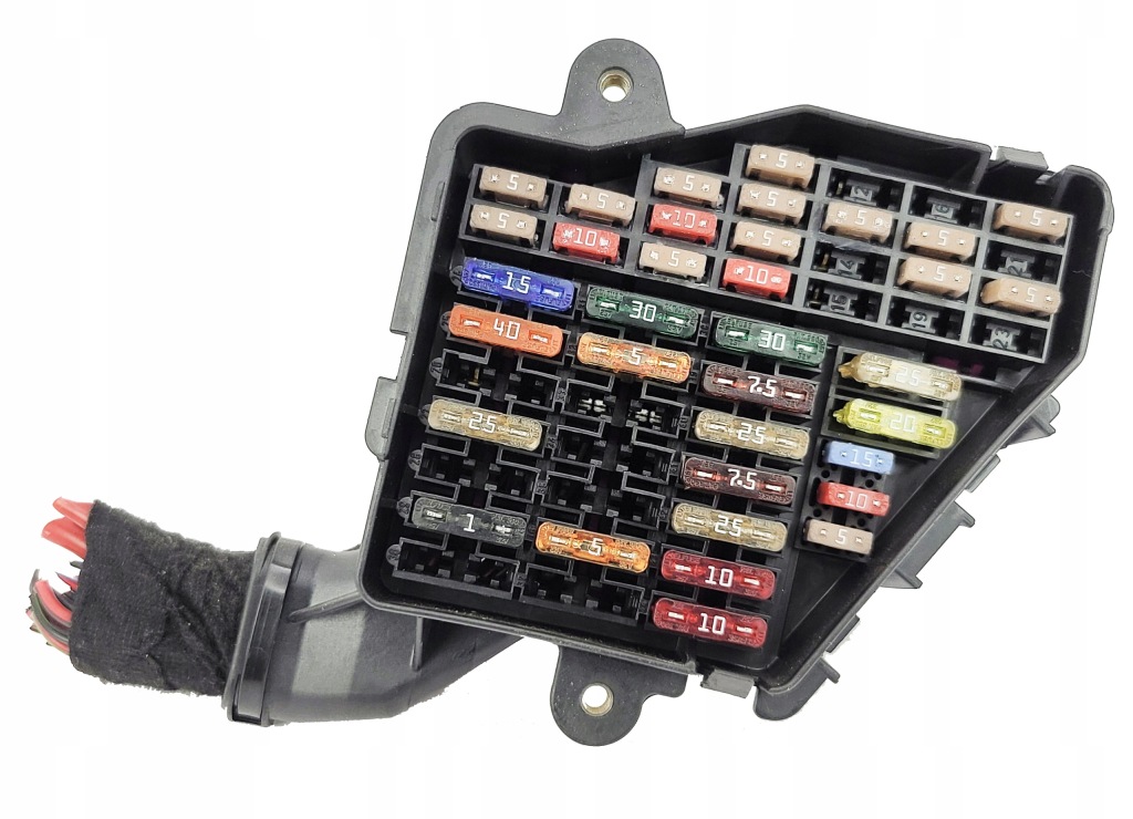 фото №1, Audi a8 d3 lift коробка запобіжників запобіжники