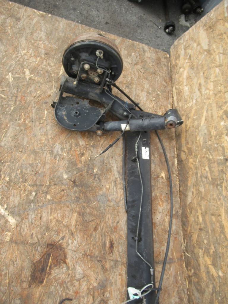 фото №7, Oś задняя dacia lodgy 16-