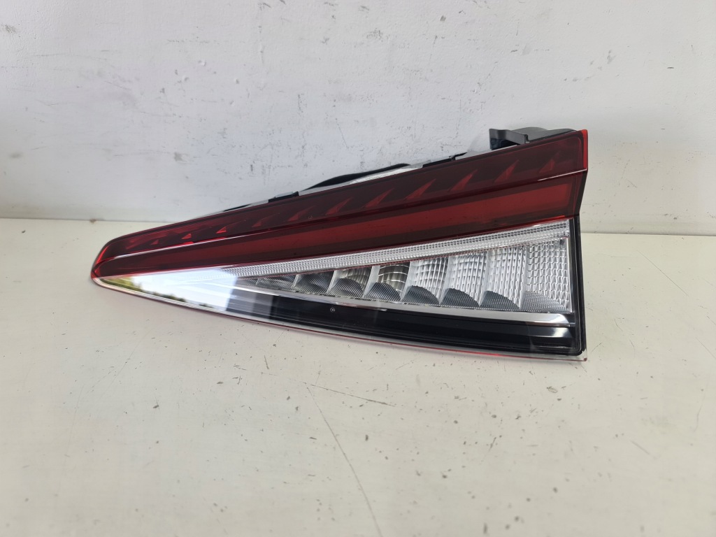 фото №1, Лампа задняя правая skoda enyaq 5lg945308c