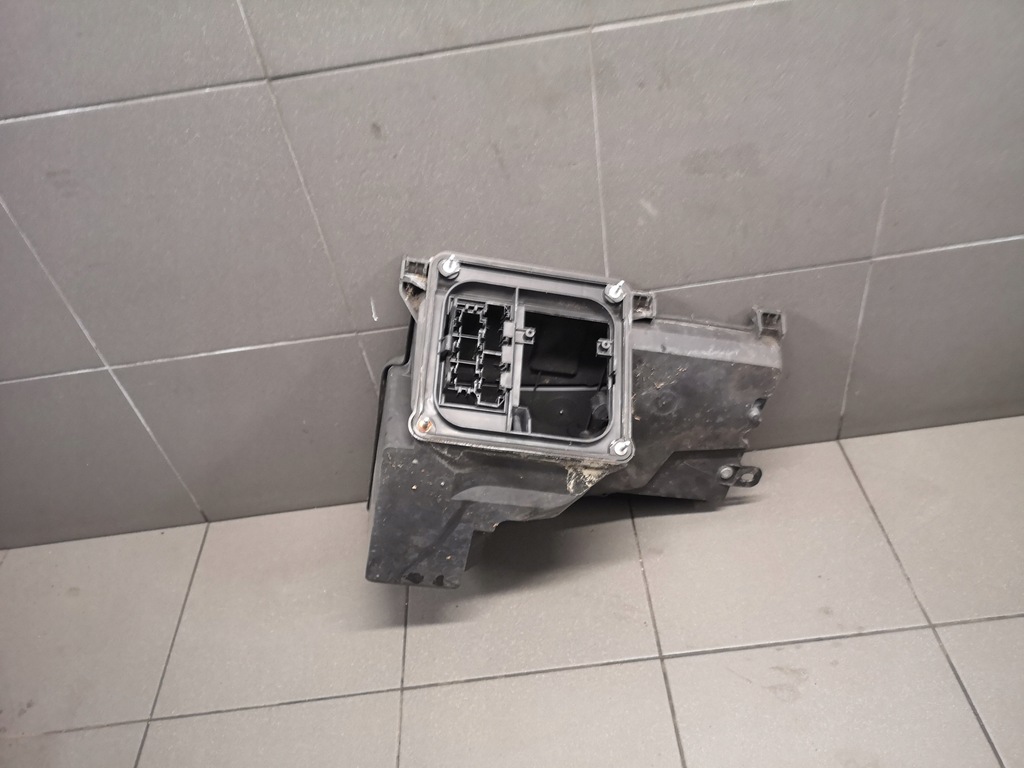 фото №6, Корпус блок управління audi a8 d2 eu 4d1937128e