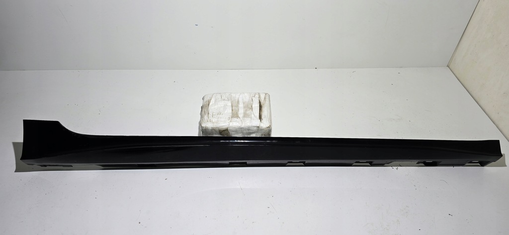 фото №1, Audi a5 молдинг поріг права 8w8853860