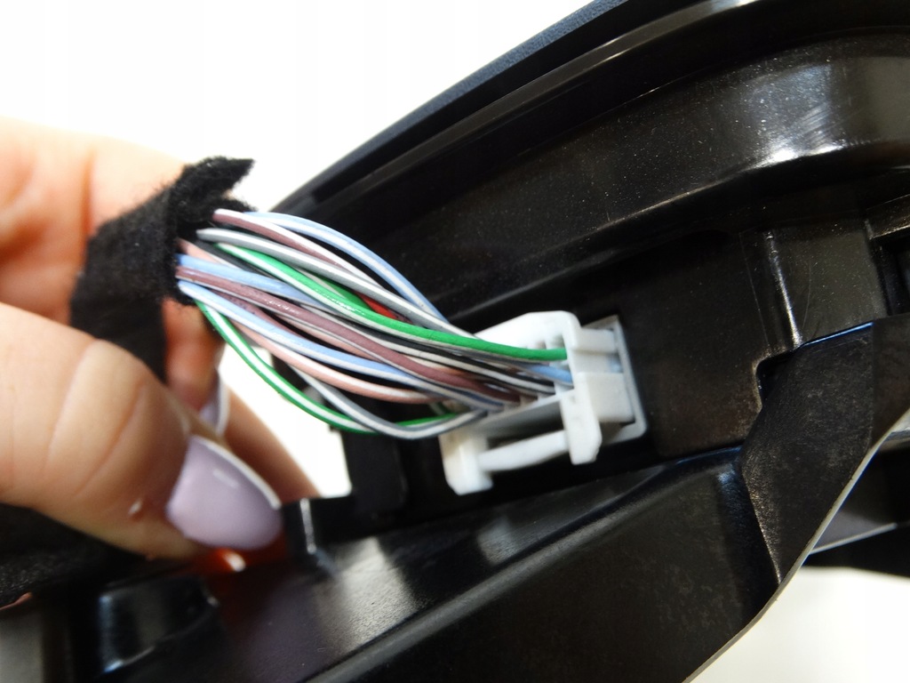 фото №13, Перемикач przewracania сидінь renault espace v 7-місцева 1532888x