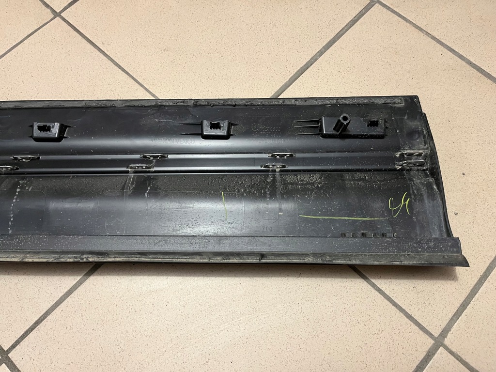 фото №10, Mercedes glb w247 a247 x247 молдинг двері передня перед права