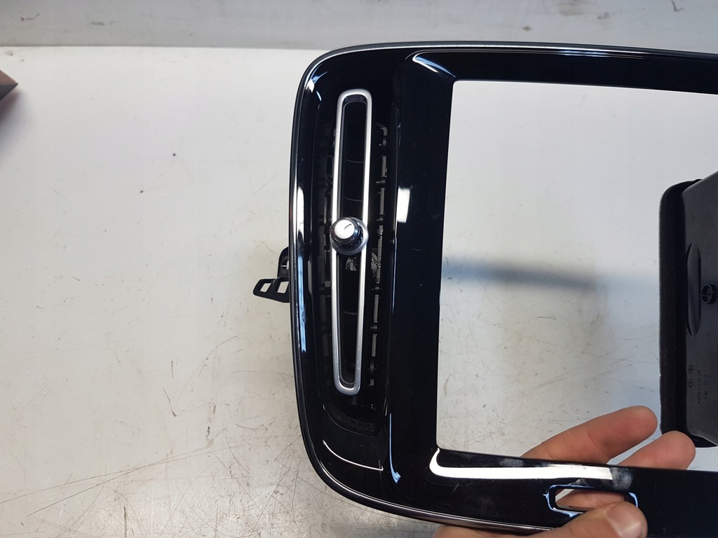 фото №6, Volvo xc40 рамка дисплея 31442627