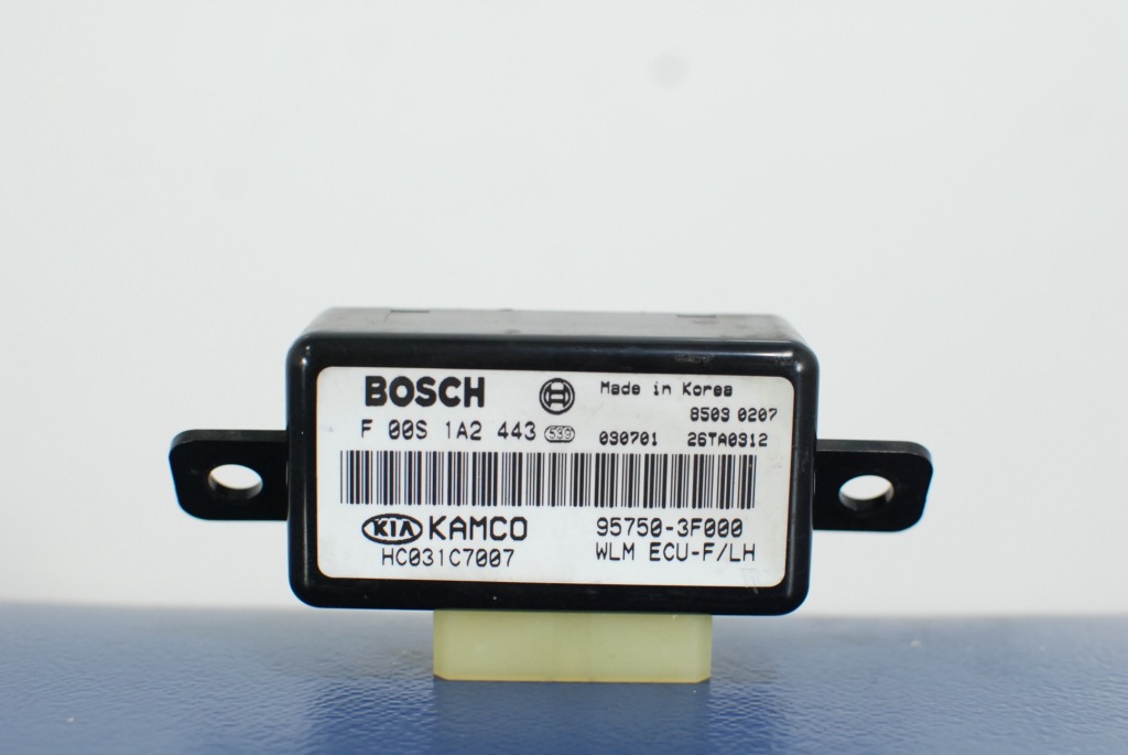 фото №1, Kia opirus блок управления модуль окон 95750-3f000