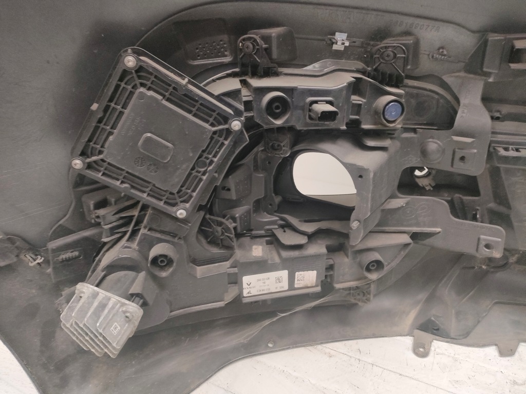 фото №10, Captur i lift бампер перед 62022-5730r 266055303r led drl левый