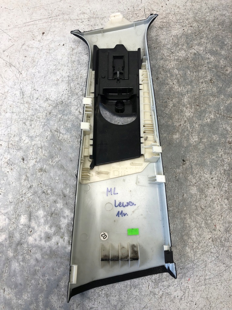 Захист стійка ліва mercedes w166 a1666900325 Доставка