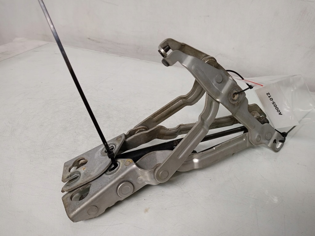 фото №3, Петлі кришки багажника audi a4 b5