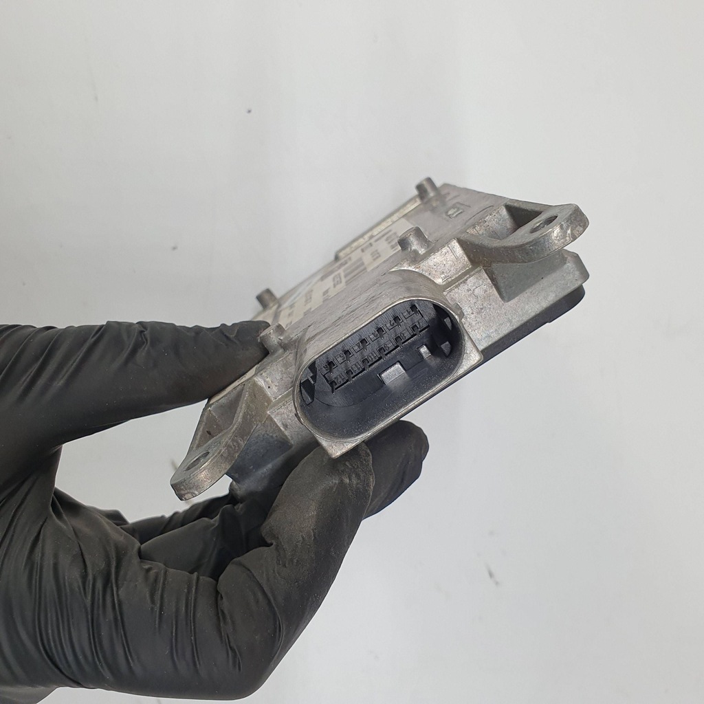 фото №2, Радар задняя ассистент поперечина rvm audi a6 c7 4g0907568c