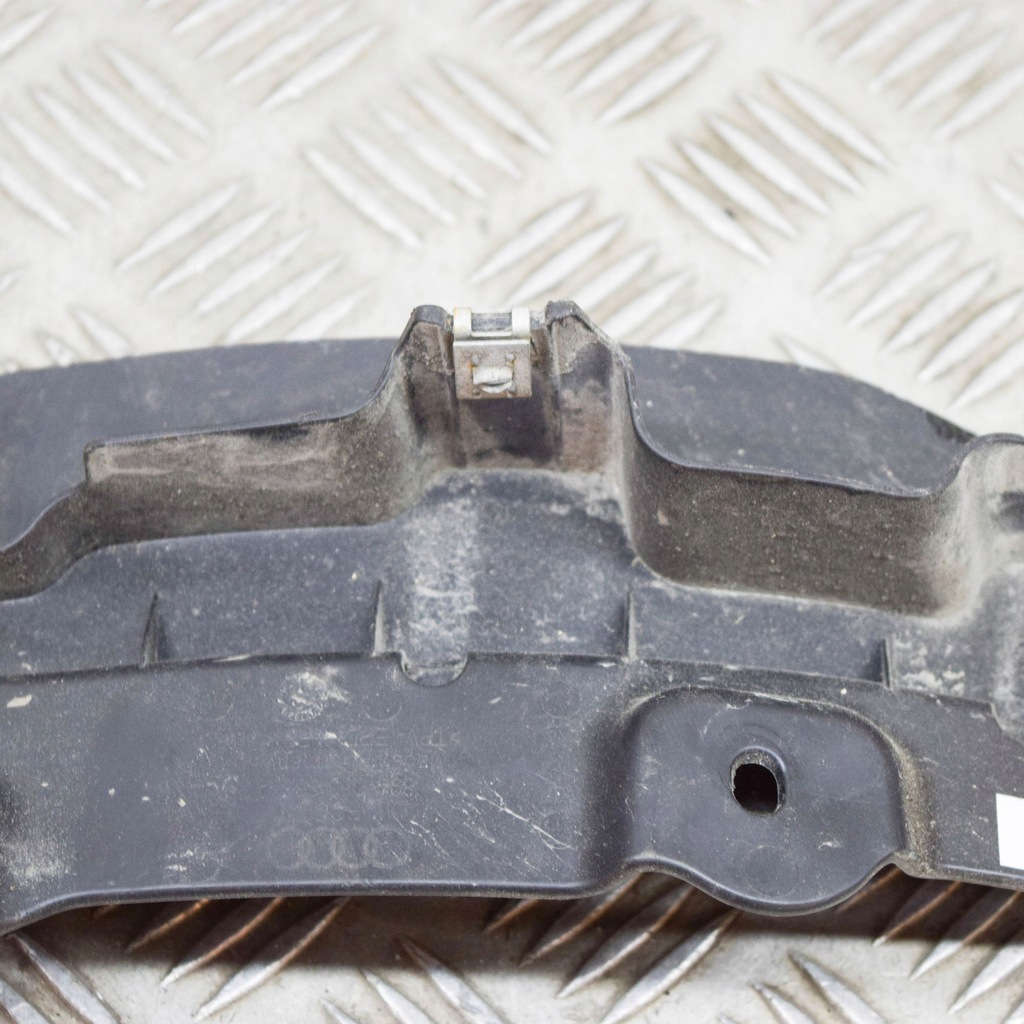 фото №6, Audi q4 sportback e-tron 2022 левая сторона брызговики задние