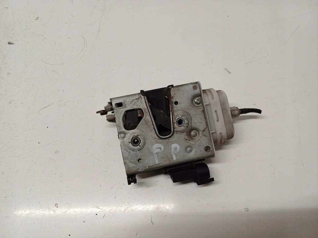 фото №1, Audi a3 8l 96-03 замок правый перед 2 pin