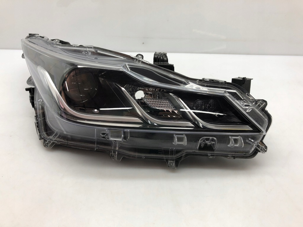 фото №1, Фара toyota corolla e21 sedan перед правый