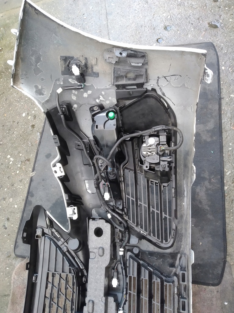 фото №10, Peugeot 308 t9 бампер zaślepkahaka перед елементи