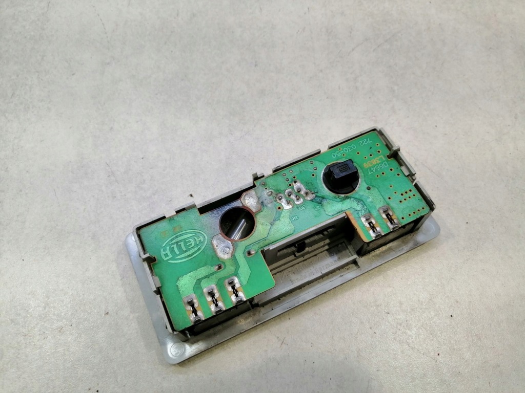 фото №9, Освітлення стельовий vw sharan 7m0947105b