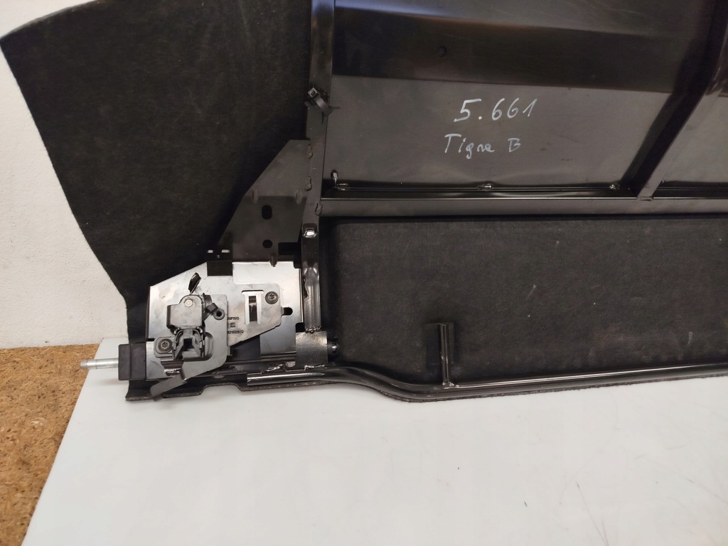 Полка накладка задняя багажника opel tigra b 93162589 в Украине