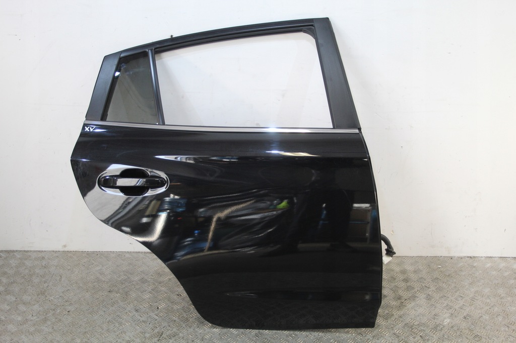 фото №1, Дверь правый задняя задние subaru xv lift