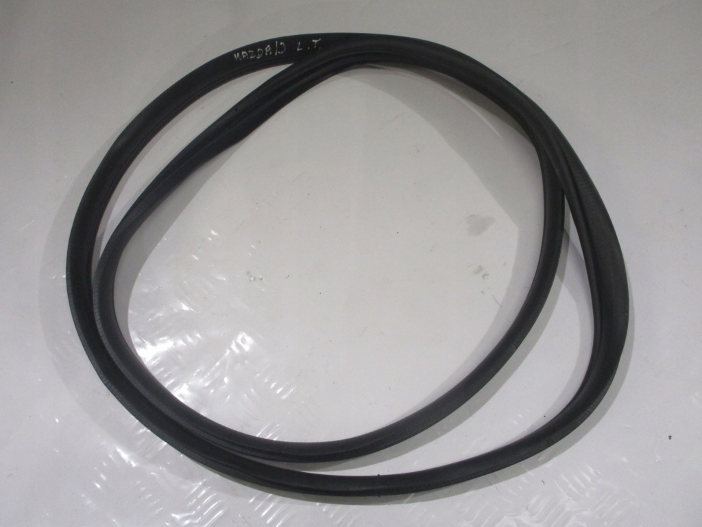 фото №1, Прокладка дверь задняя задняя левая левый mazda 3 iii bm sedan