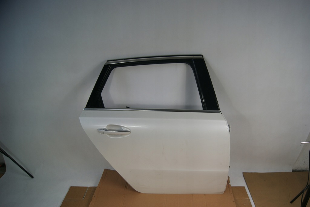 фото №1, Дверь правое задняя kwe peugeot 508