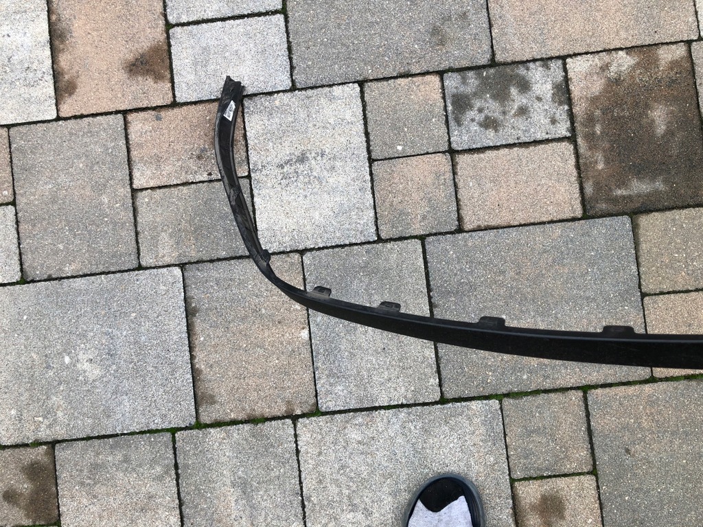 фото №5, Hyundai kona накладка-спойлер бампера перед