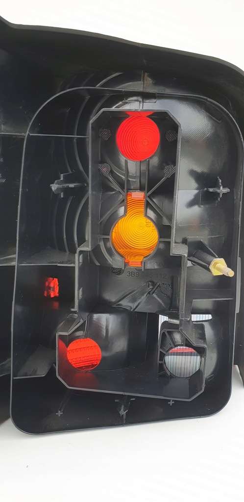 фото №16, Vw passat b5 kombi лампи задня задні чорні червоні swf usa тюнінг унікат!