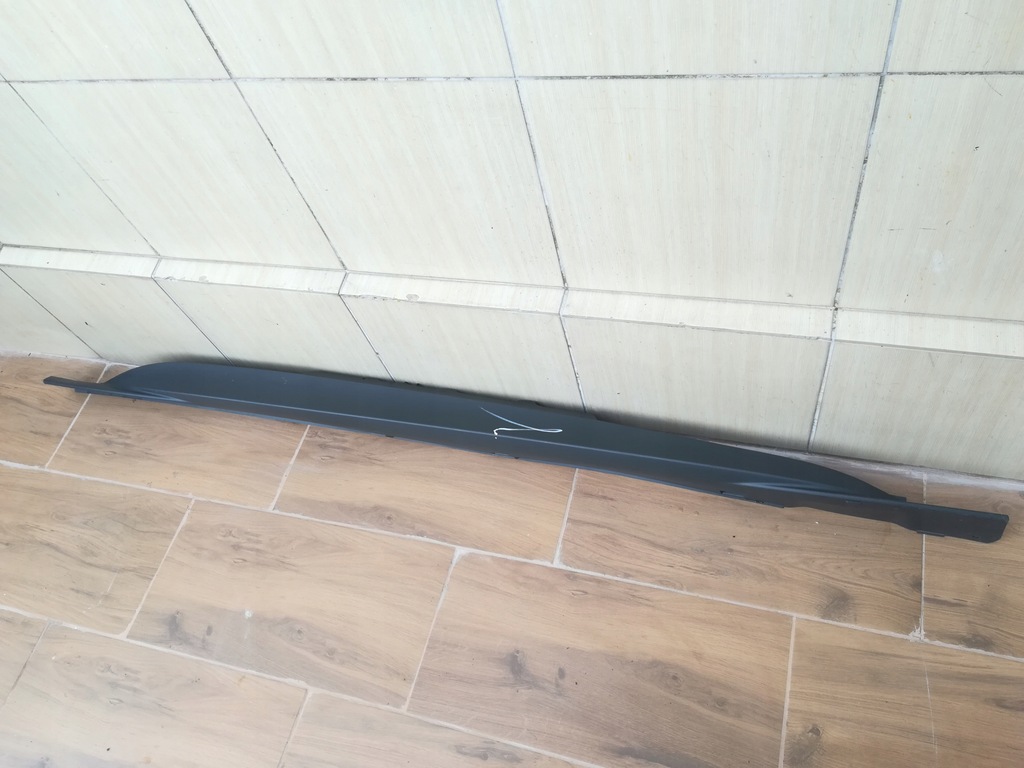 фото №1, Молдинг поріг права vw id.3 19- оригінальний номер