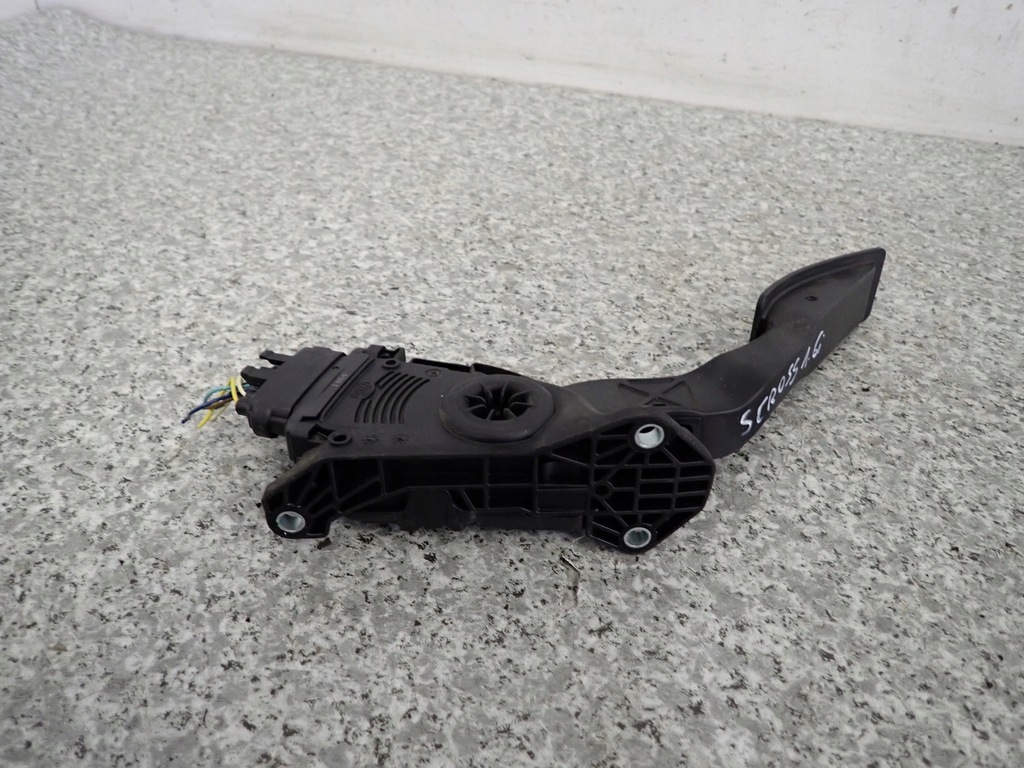 фото №7, Suzuki sx4 s-cross 1.6i 13-16 потенциометр газа педаль