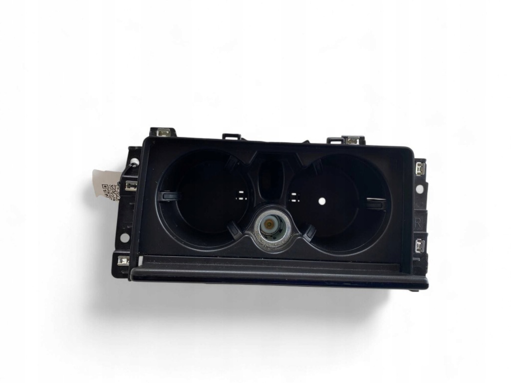 Купить Audi q8 крепеж на кружка w desce приборной панели 4m8862533a